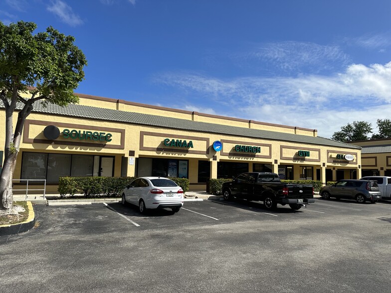 3500 N Powerline Rd, Pompano Beach, FL for lease - Building Photo - Image 3 of 5