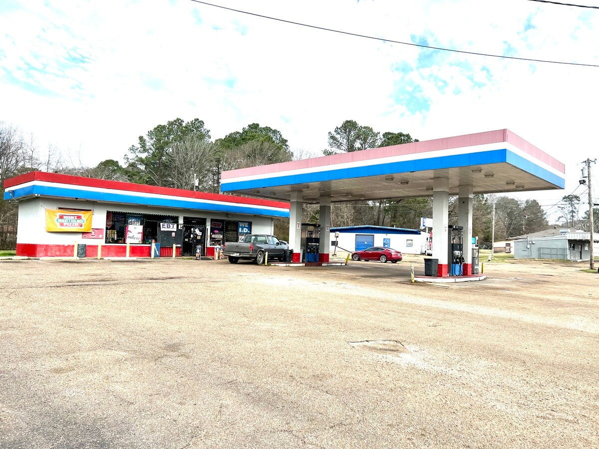 3155 Terry Rd, Jackson, MS 39212