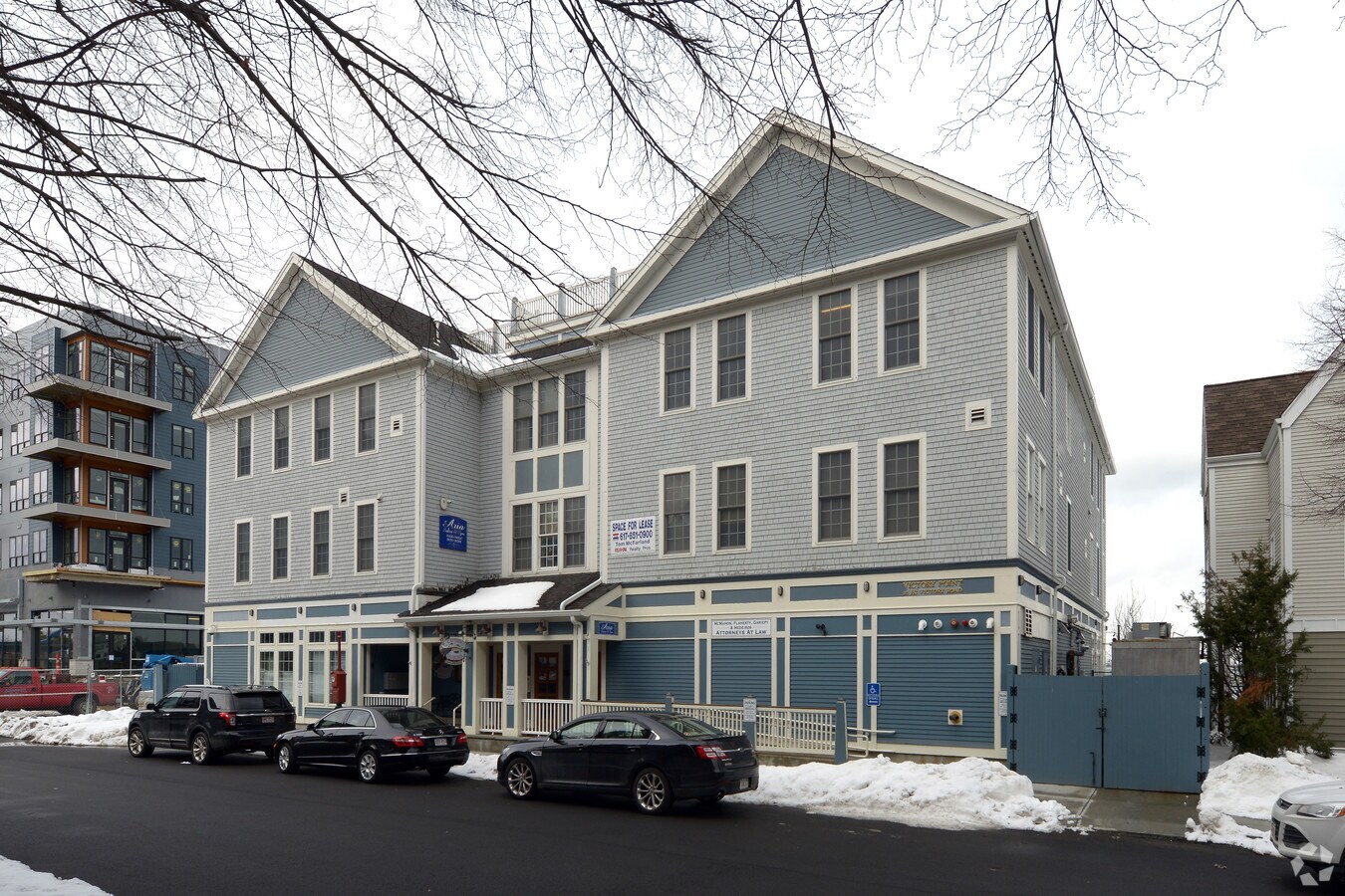 332 Victory Rd, Quincy, MA 02171