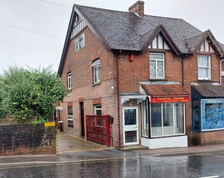 6 London Rd, Crowborough, TN6 2TT