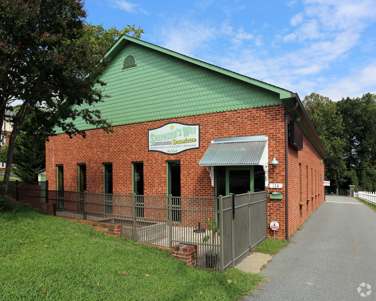 314 N Cox St, Asheboro, NC for sale - Primary Photo - Image 1 of 1