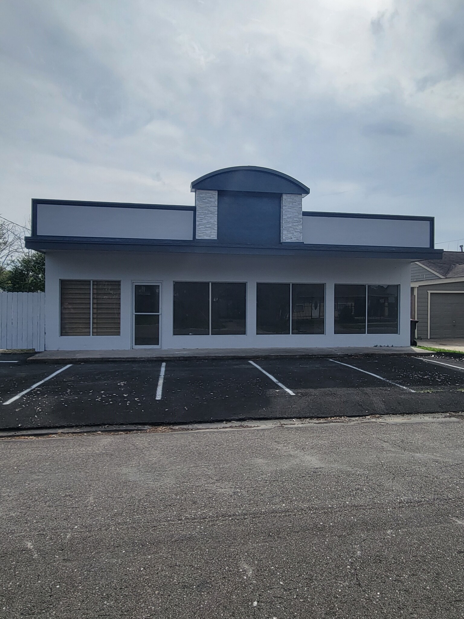 401 James Ave. Ave, Baytown, TX for sale Building Photo- Image 1 of 10