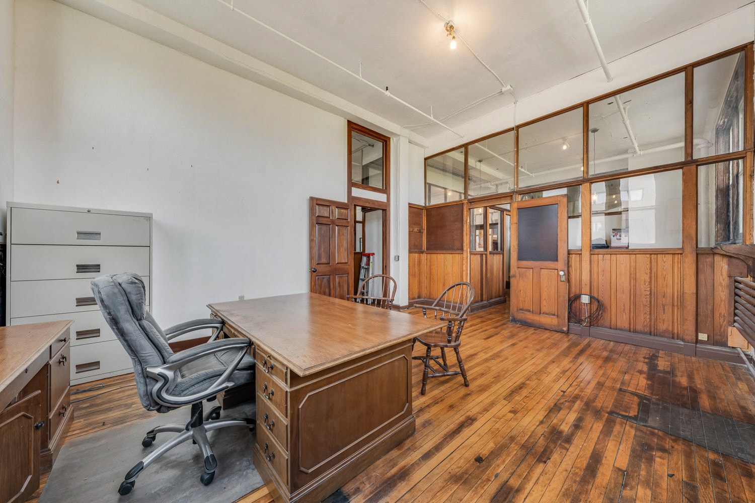 4403 St Clair Ave, Cleveland, OH for lease Interior Photo- Image 1 of 7