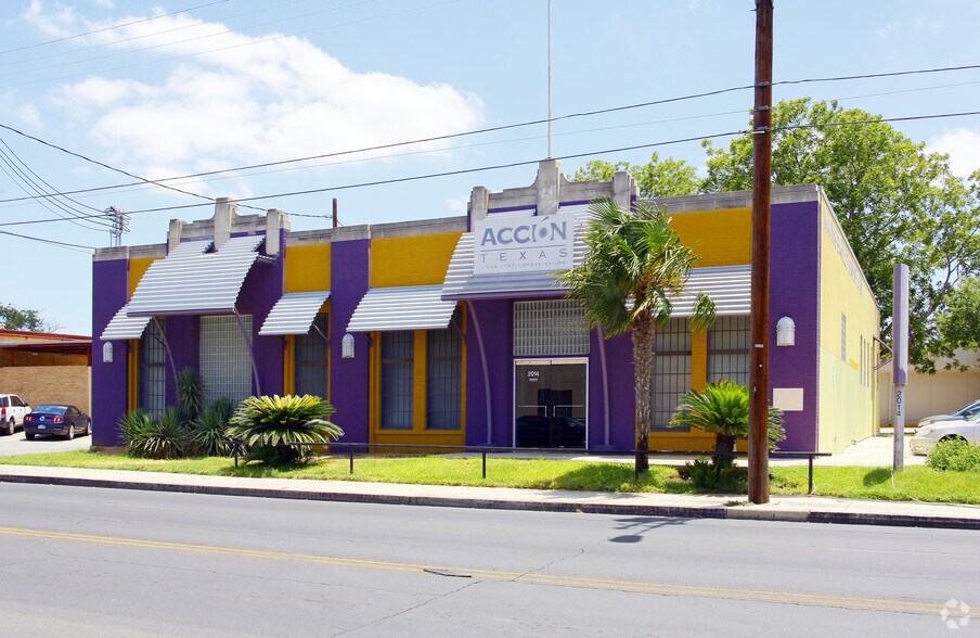 2014 S Hackberry St, San Antonio, TX 78210