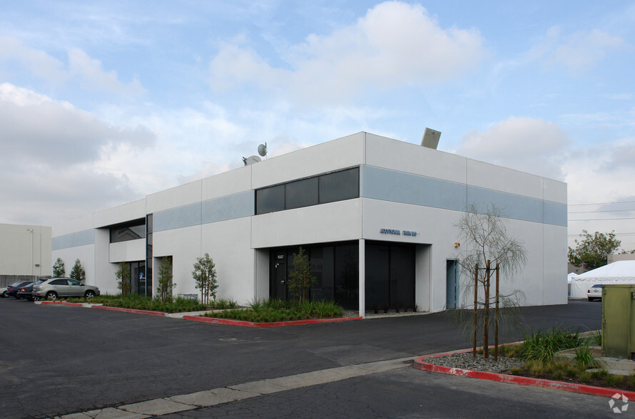 10527-10531 Humbolt St, Los Alamitos, CA for lease - Building Photo - Image 1 of 4