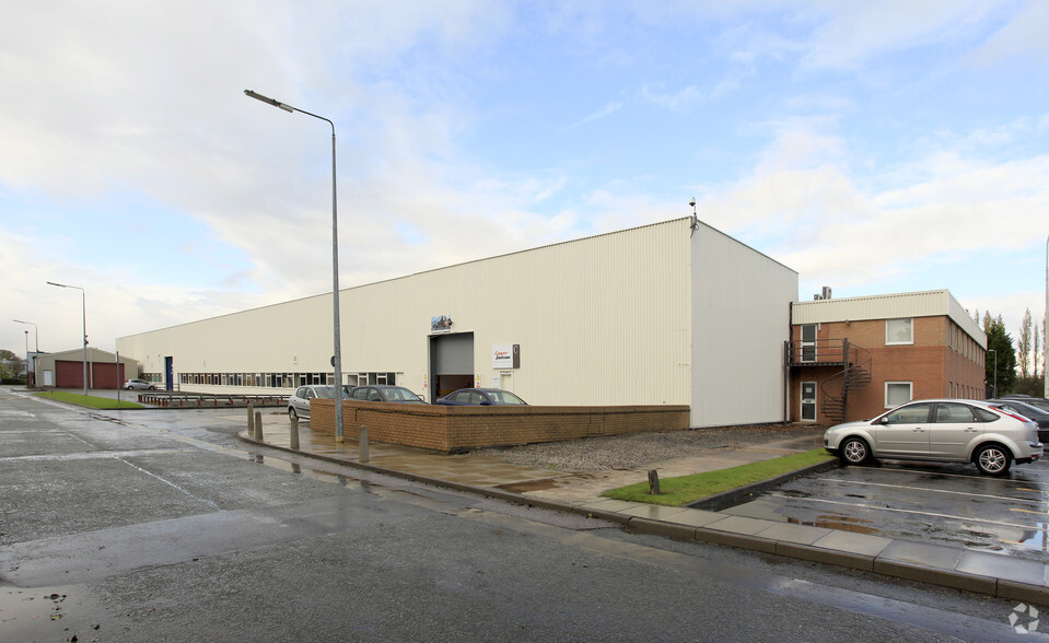 The Quadrant, Warrington for lease - Building Photo - Image 1 of 4