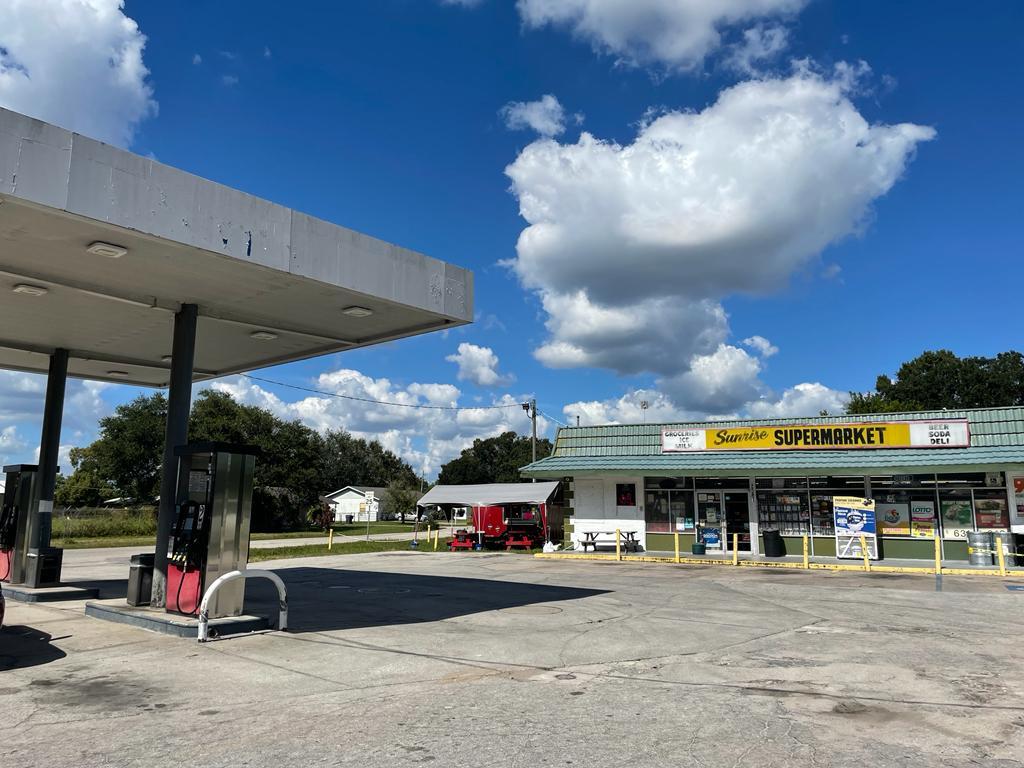 2581 Sun Acres Blvd, Auburndale, FL 33823