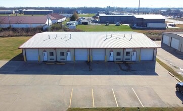 1710-1716 W Acorn Dr, Rogers, AR for lease Interior Photo- Image 1 of 11