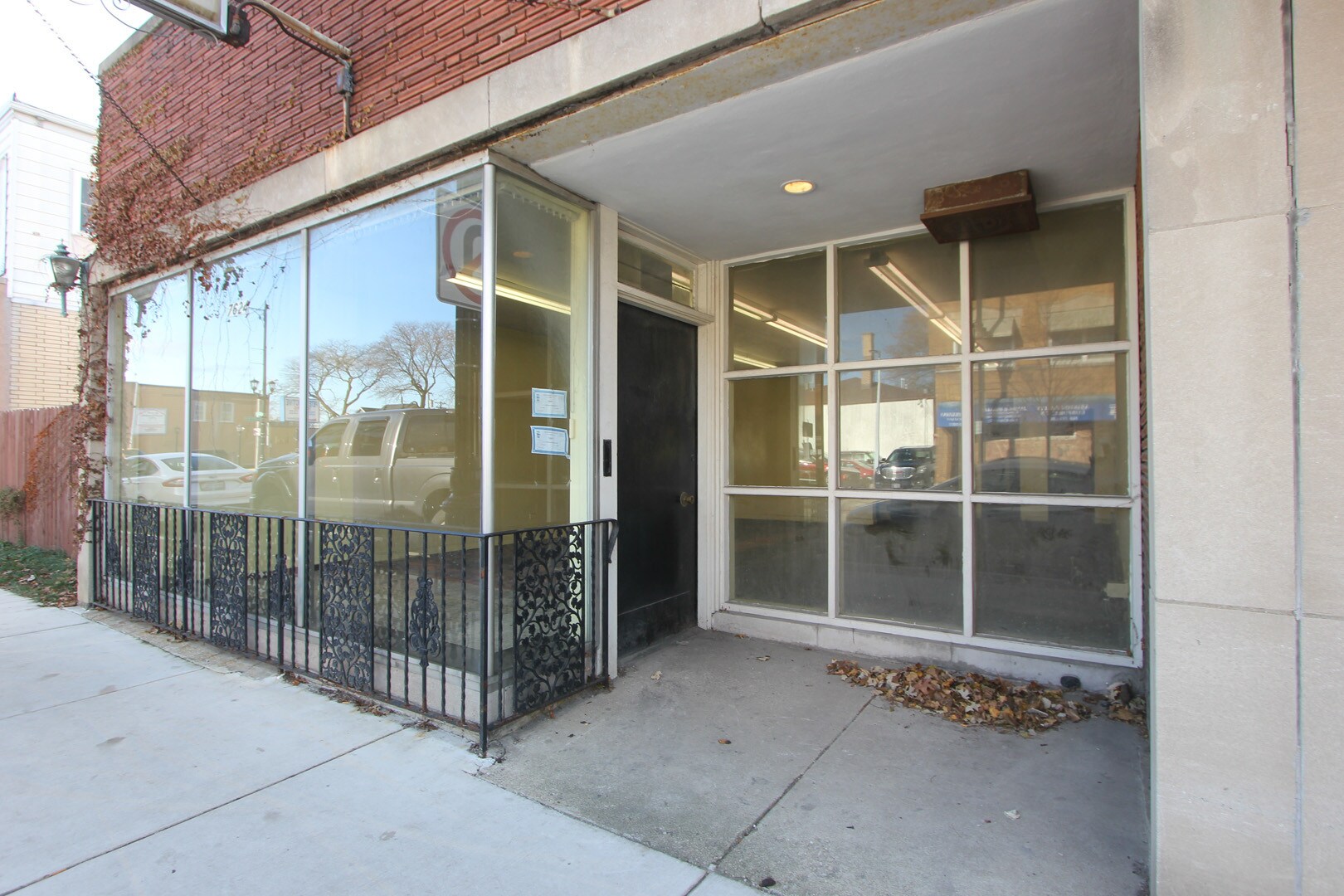 7624 Madison St, Forest Park, IL for sale Primary Photo- Image 1 of 1