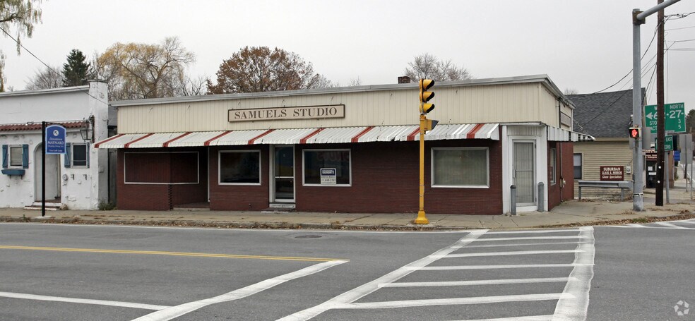 Retail in Maynard, MA for sale - Primary Photo - Image 1 of 1