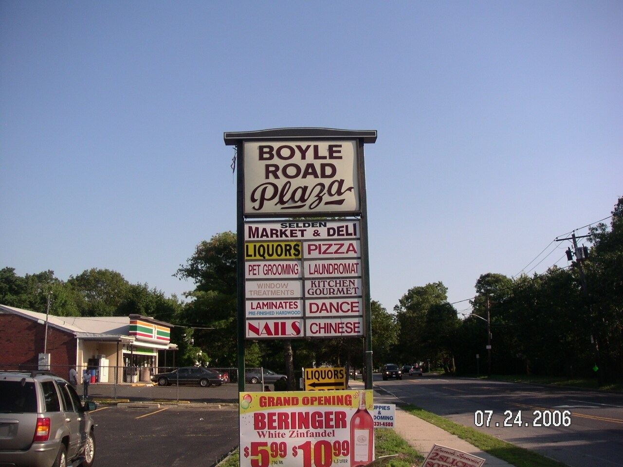 357379 Boyle Rd, Selden, NY 11784 Boyle Road Plaza