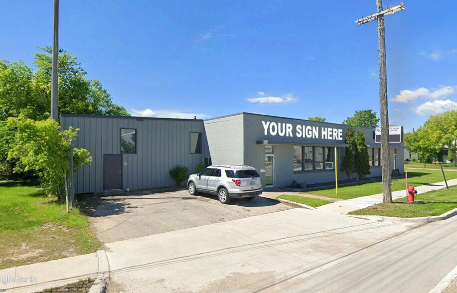 1808 St Matthews Av, Winnipeg, MB for lease - Primary Photo - Image 1 of 10