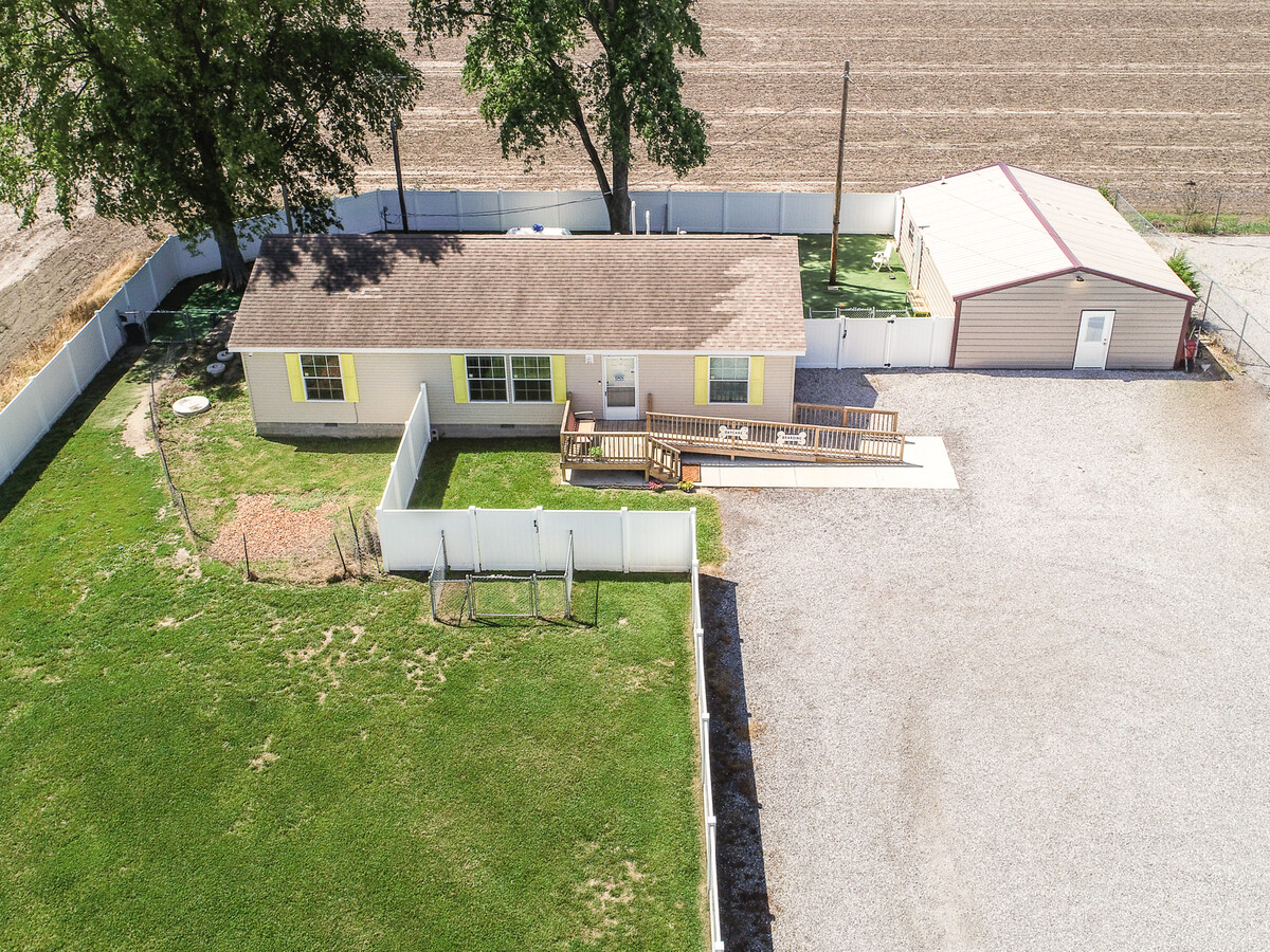 4400 IL-161 East Hwy, Belleville, IL 62221 - Sunrise Pet Boarding | LoopNet