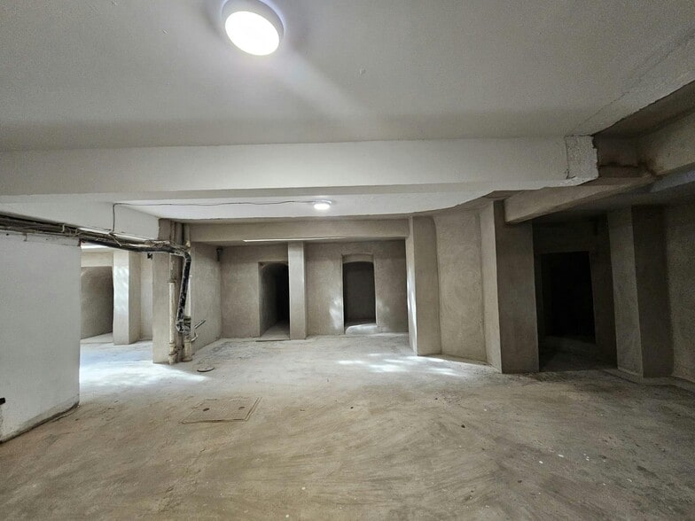 193 Edgware Rd, London for lease - Building Photo - Image 3 of 7