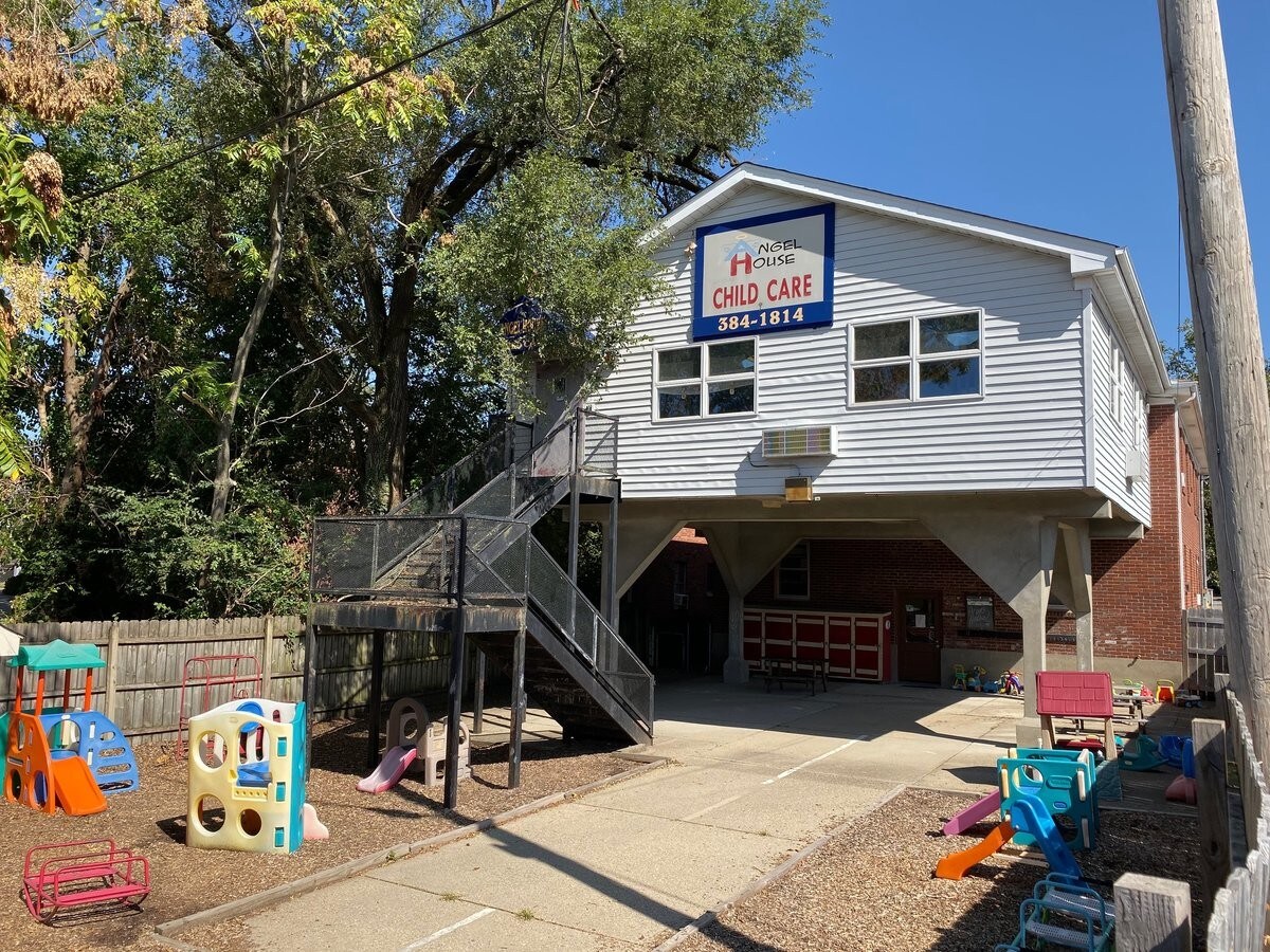 2520 Wallace Ave, Louisville, KY 40205