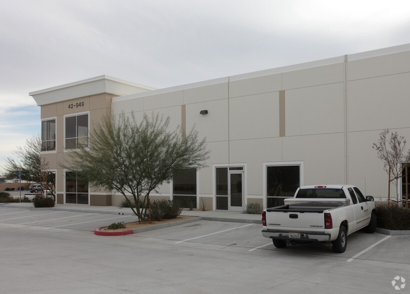 42921 E Madio St, Indio, CA for lease - Building Photo - Image 3 of 4