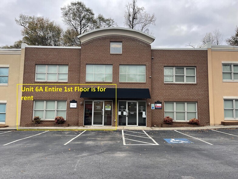 300 N John St, Greer, SC for sale - Building Photo - Image 1 of 1