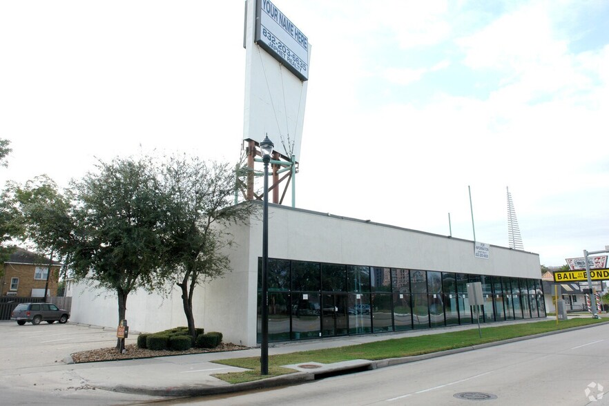 4715 Main St, Houston, TX for lease - Building Photo - Image 2 of 6