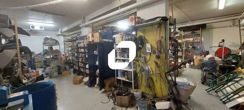 Flex in Saint-Denis for sale - Interior Photo - Image 3 of 13