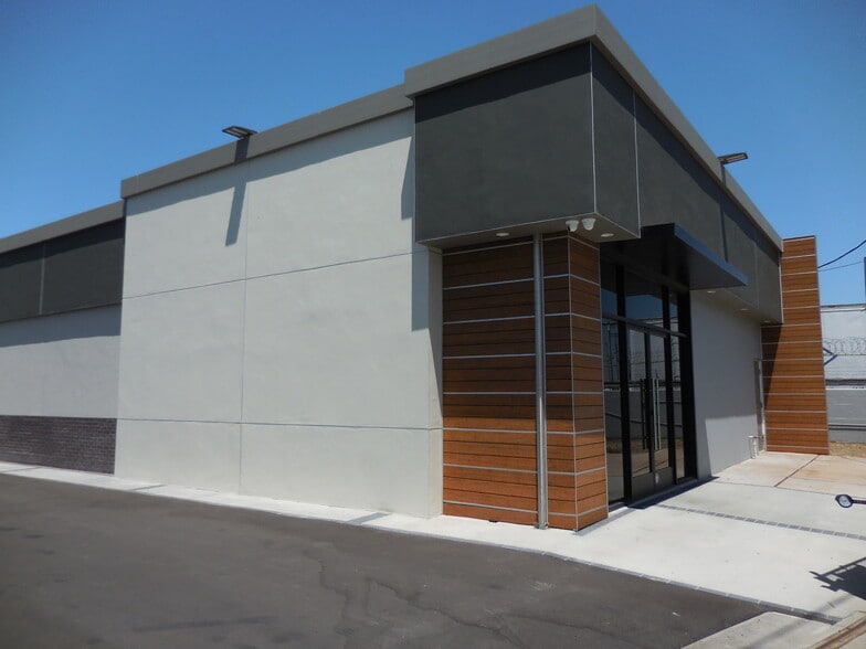 1439 Plaza Del Amo, Torrance, CA for sale - Building Photo - Image 1 of 25