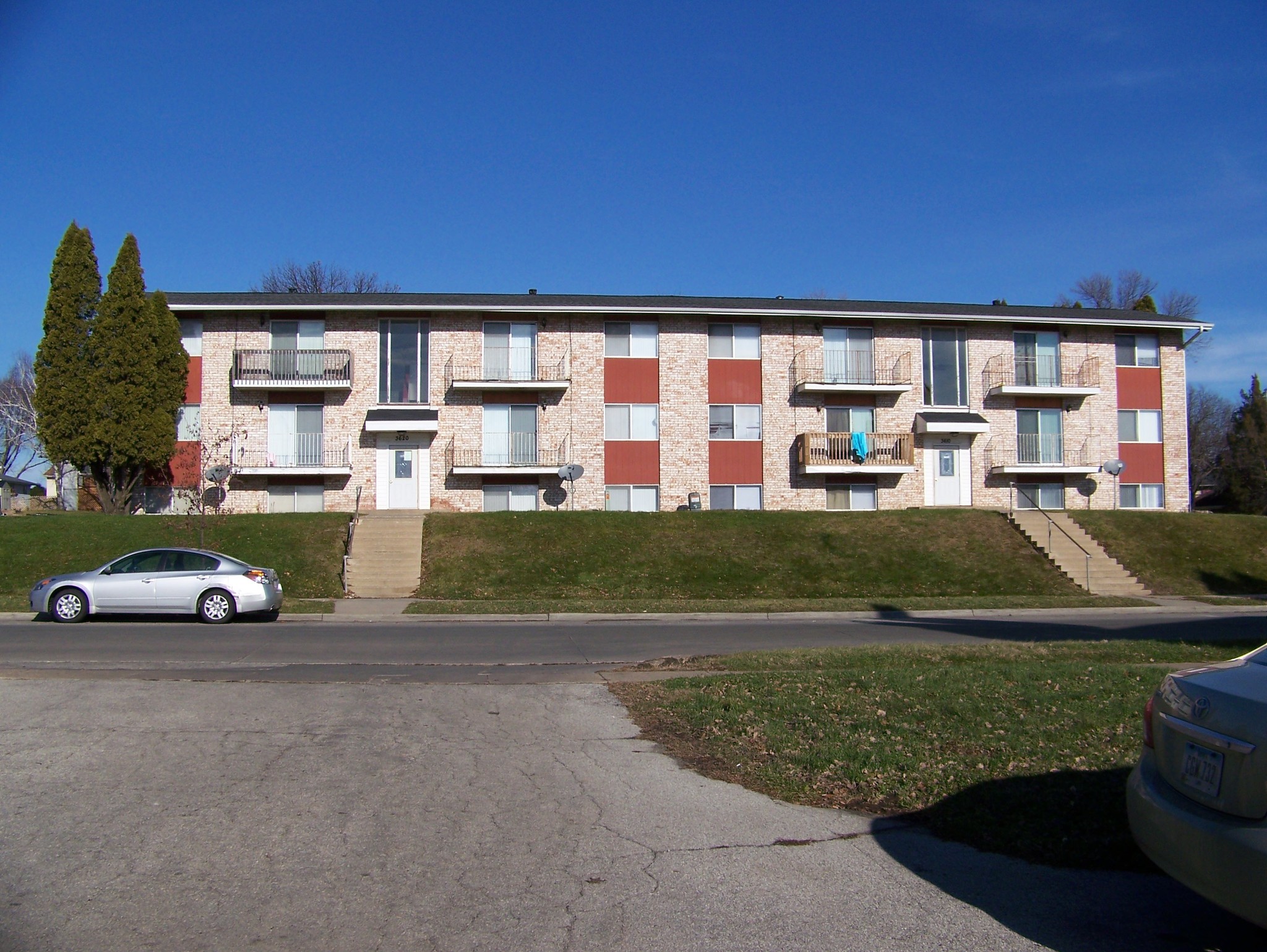 3635 12th Ave SW, Cedar Rapids, IA for sale Building Photo- Image 1 of 1
