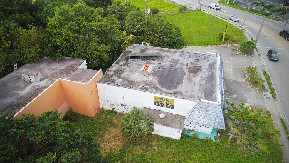 11801 W Dixie Hwy, Miami, FL for sale - Aerial - Image 3 of 13