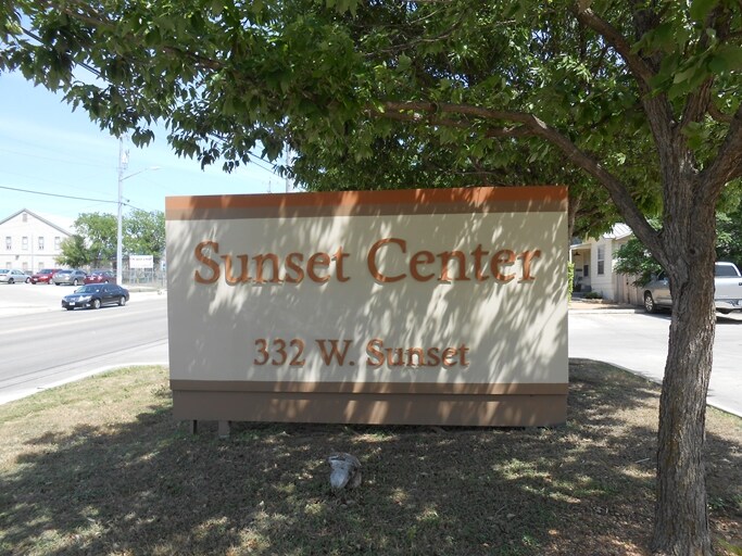 332 W Sunset Rd, San Antonio, TX for sale Building Photo- Image 1 of 1