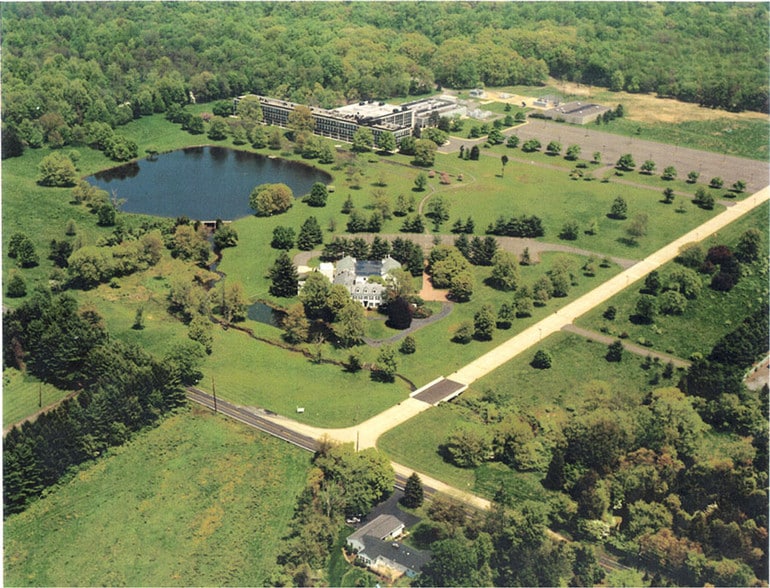 330 Carter Rd, Princeton, NJ for sale - Aerial - Image 2 of 3