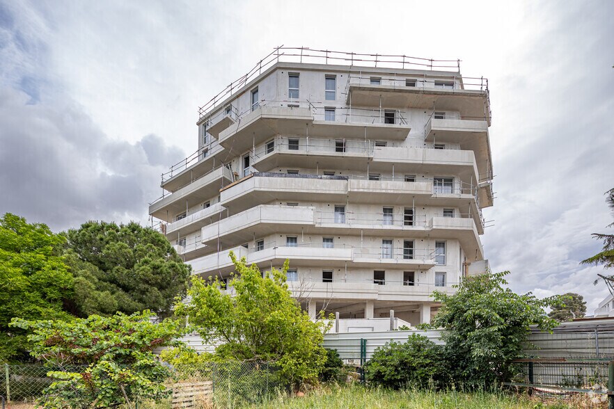 16 Rue Gaston Berger, Marseille for sale - Building Photo - Image 2 of 4