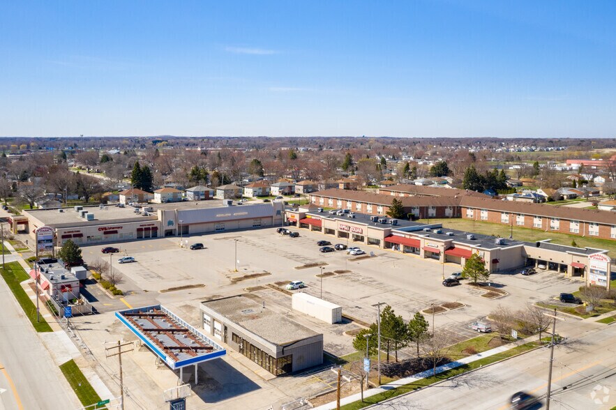 2209-2215 80th St, Kenosha, WI for sale - Aerial - Image 1 of 1