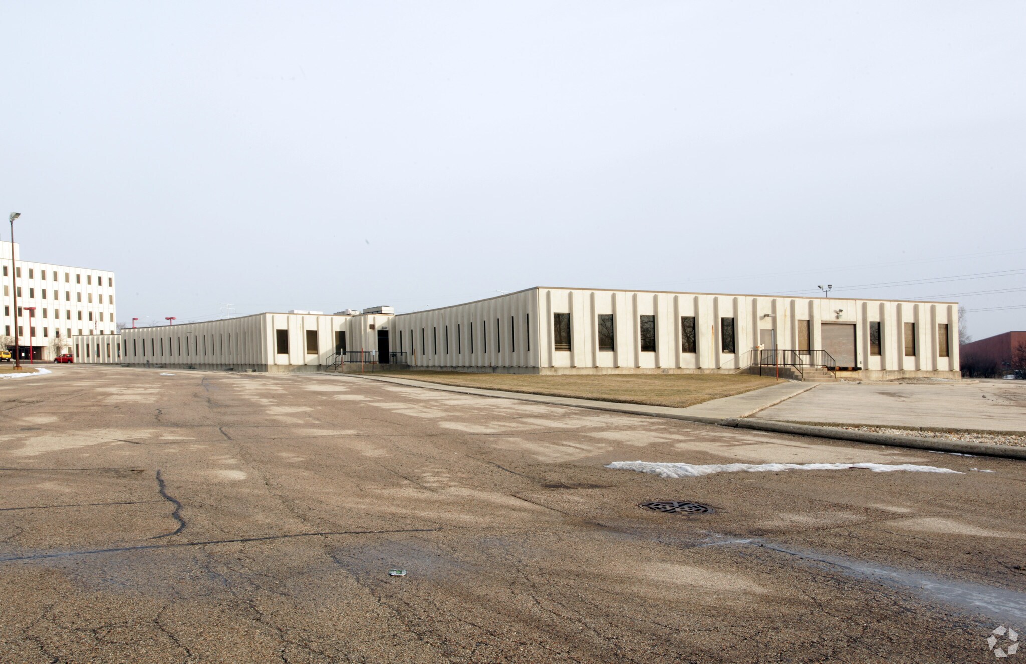 850 Davis Rd, Elgin, IL for sale Primary Photo- Image 1 of 1