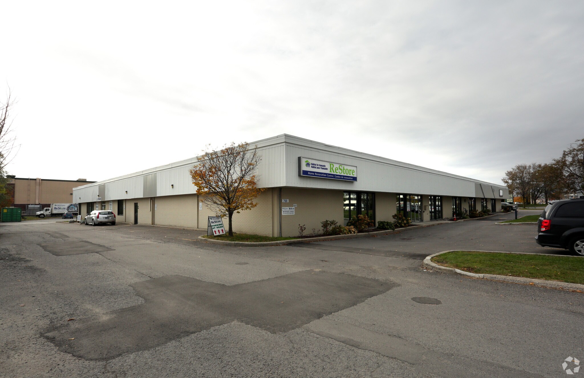 760-768 Belfast Rd, Ottawa, ON for sale Primary Photo- Image 1 of 1