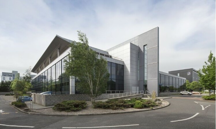 525 Ferry Rd, Edinburgh for sale - Primary Photo - Image 1 of 1