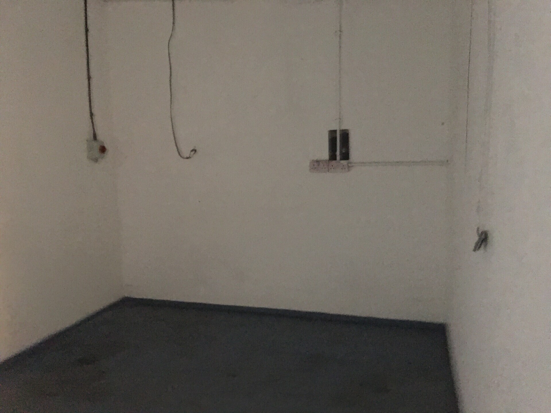 Whitegate, St Austell for lease Interior Photo- Image 1 of 3