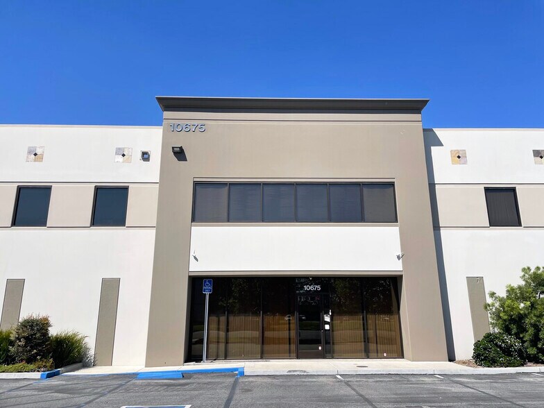 10675 San Sevaine Way, Jurupa Valley, CA for lease - Building Photo - Image 1 of 5