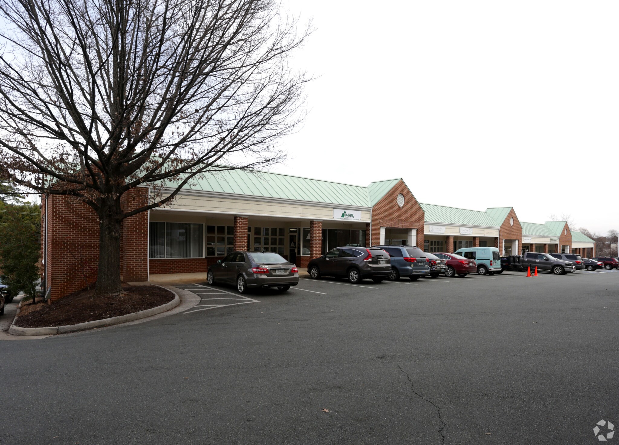2218 Ivy Rd, Charlottesville, VA 22903 Townside Shopping Center
