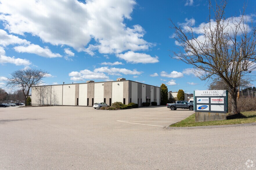 133 Flanders Rd, Westborough, MA 01581