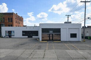 320 S Wooster Ave, Dover OH - Office Space