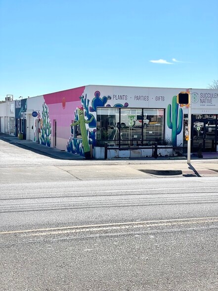 5501 N Lamar Blvd N, Austin, TX for lease - Building Photo - Image 2 of 3