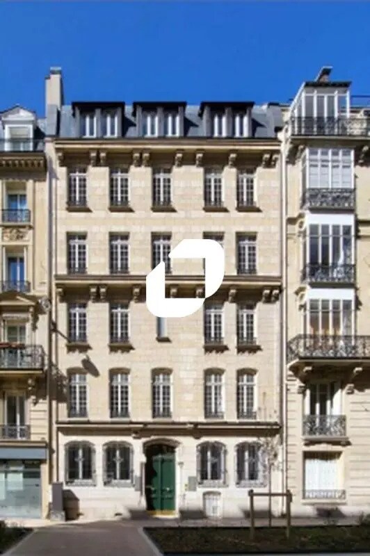 Office in Paris for lease Building Photo- Image 1 of 11