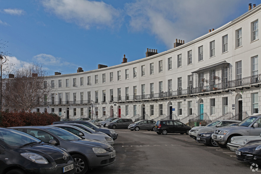 12 & 13 Royal Crescent portfolio of 2 properties for sale on LoopNet.com - Building Photo - Image 1 of 1