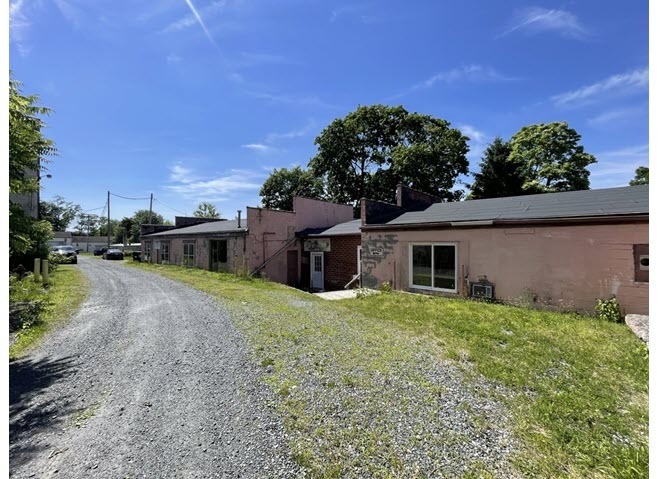 31 Willow St, Washington, NJ for sale - Building Photo - Image 1 of 9