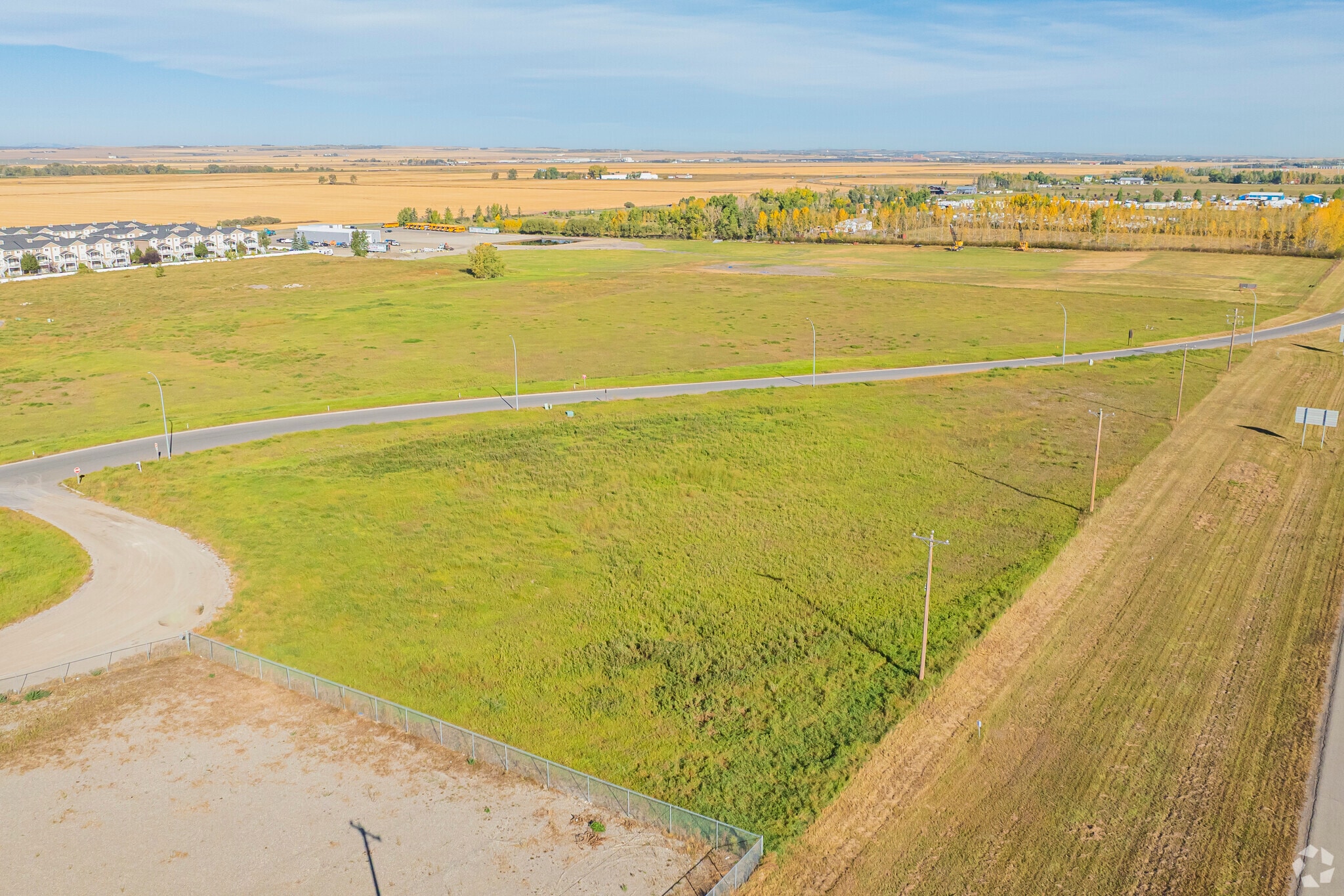 170 24 St NE, High River, AB for sale Primary Photo- Image 1 of 3
