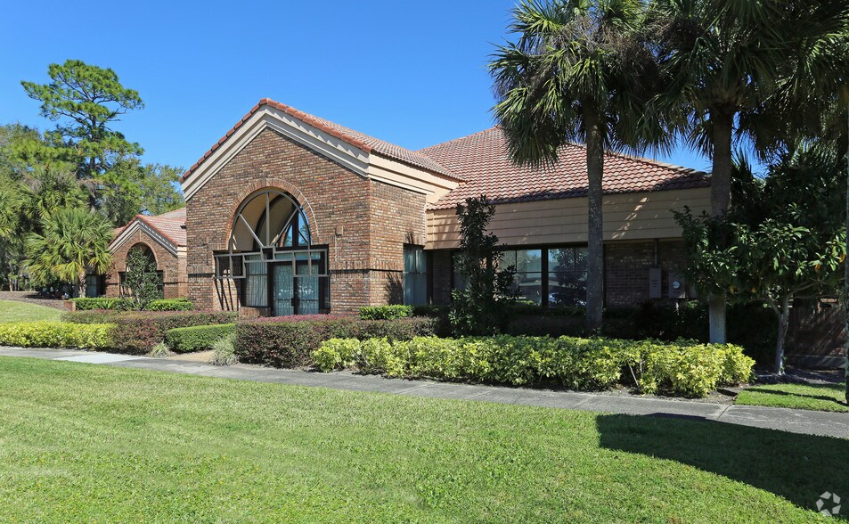 320 W Sabal Palm Pl, Longwood, FL 32779