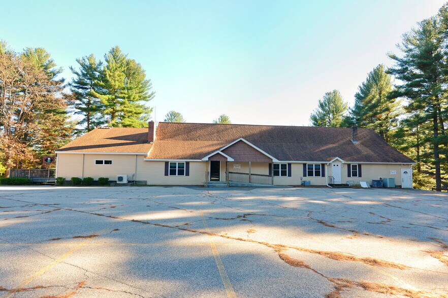 1204 Pound Hill Rd, North Smithfield, RI for sale - Building Photo - Image 1 of 1