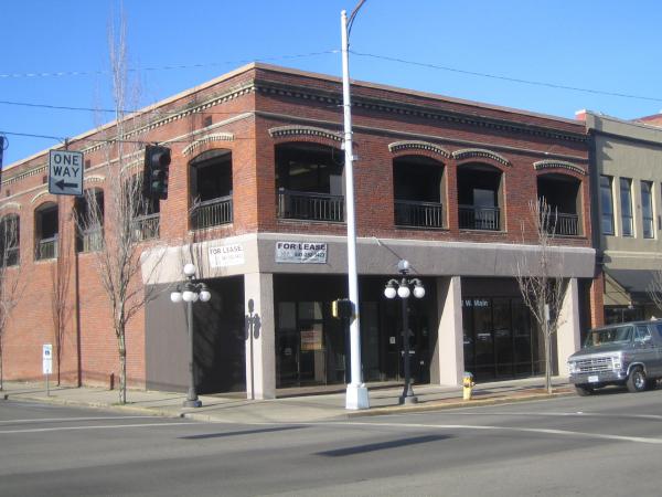 132 W Main St, Medford, OR for sale - Primary Photo - Image 1 of 1