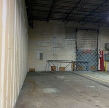 2845 W 48th Pl, Chicago, IL for lease Interior Photo- Image 1 of 5