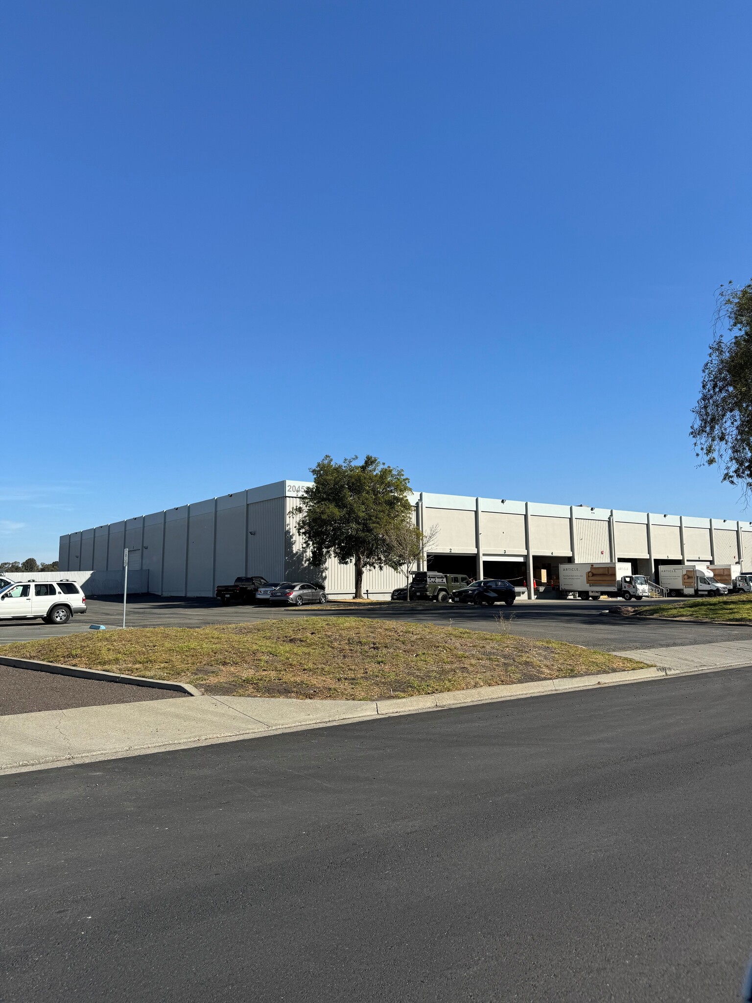 20456-20470 Corsair Blvd, Hayward, CA for lease Building Photo- Image 1 of 5