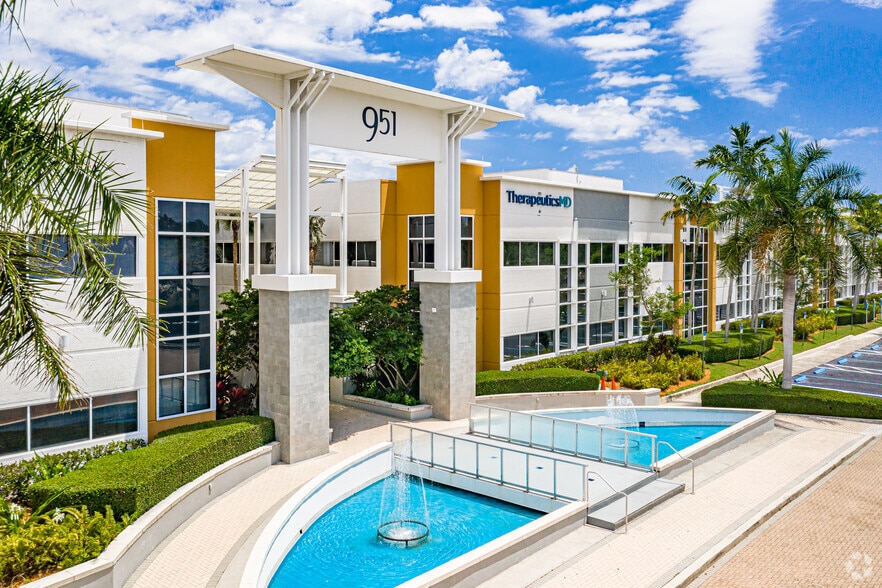 951 Yamato Rd, Boca Raton, FL for lease - Building Photo - Image 3 of 16