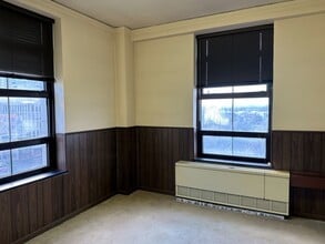 11 W Monument Ave, Dayton, OH for lease Interior Photo- Image 1 of 3